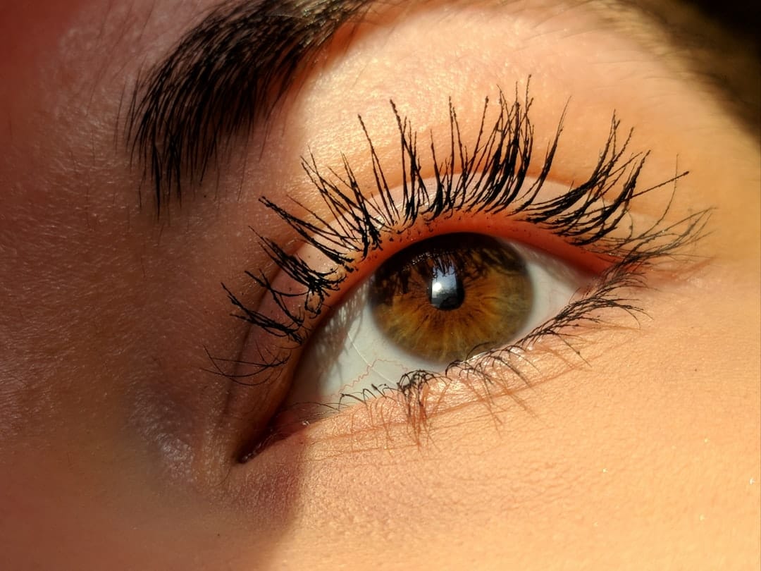 In2skin & Brows, Brows & Lashes